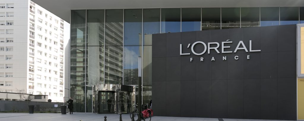 L'Oréal Memproduksi Hand Sanitizer